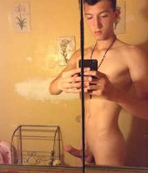 Boys with a boner 5bdd9a58dde64.jpg