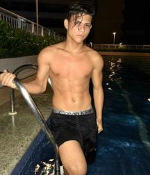 shirtless boys 5bddd0cc75db3.jpeg