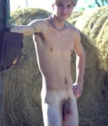 Emo boys 5bdedca1d574c.jpg