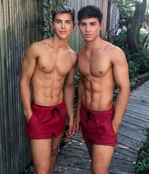 shirtless boys 5be5b5bc37b35.jpg