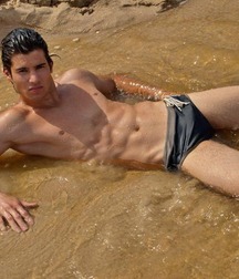 shirtless boys 5be8033e575c2.jpg