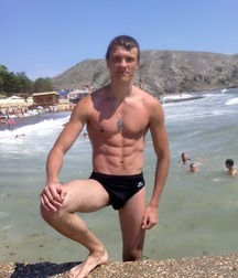 shirtless boys 5be8052531a27.jpg