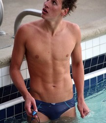 shirtless boys 5be805c5b244c.jpg