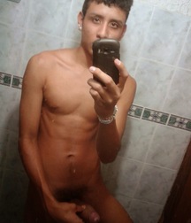 Boys with a boner 5be807d32dfd5.jpg