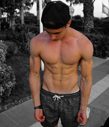 Hunks 5be8891d65439.jpg