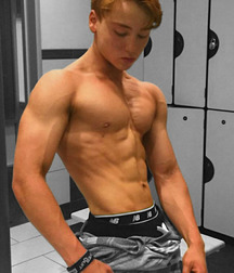 Hunks 5be8896c133a3.jpg