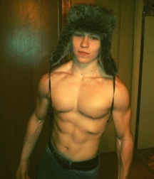 shirtless boys 5be9a9236f436.jpg