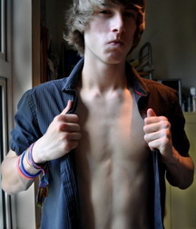 Boys 5be9d452a11ed.jpg