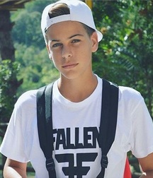Boys 5be9d5530faa9.jpg
