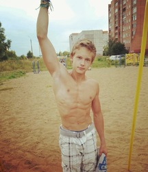 shirtless boys 5be9e14a0881a.jpg