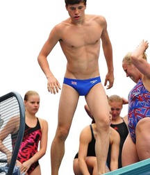shirtless boys 5be9e48368b1e.jpg