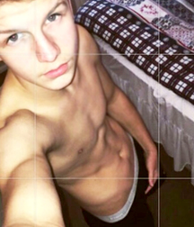 shirtless boys 5bed9ac6690e2.jpg