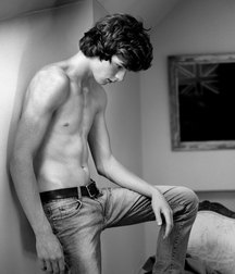 shirtless boys 5beefcd03522c.jpg
