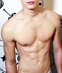 shirtless boys 5beefd9885d5b.jpg