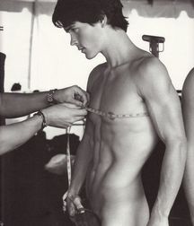 shirtless boys 5bf12aac7e63f.jpg