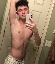 shirtless boys 5bf12c3370f66.jpg