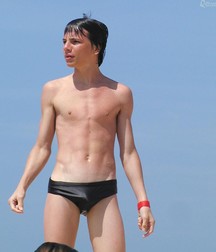 shirtless boys 5bf30b3dc2018.jpg
