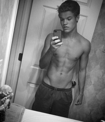 shirtless boys 5bf30c52b4b19.jpg
