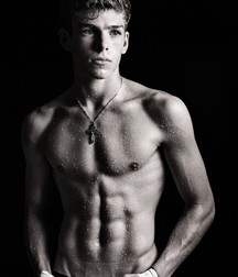 shirtless boys 5bf30dfa5de14.jpg