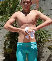 shirtless boys 5bf821eee9a8c.jpg