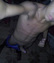 Boys with a boner 5bf826abc7871.jpg