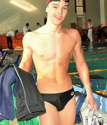 shirtless boys 5bfa667867996.jpg