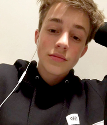 Boys 5bfa6c6552278.jpg