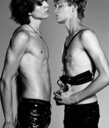 shirtless boys 5bfc4a623c0b2.jpg