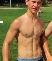 shirtless boys 5bfd8bf3dde6d.jpg