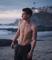 shirtless boys 5bfd8f6e49116.jpg