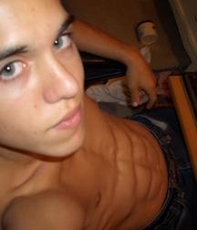 shirtless boys 5bfeb2385aff2.jpg