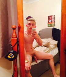 boys nude 5bfeb6ae79506.jpg