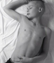 shirtless boys 5c02903270187.jpg