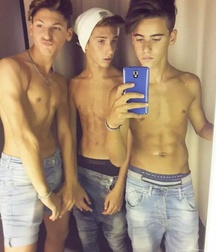 shirtless boys 5c0290a14b7a3.jpg