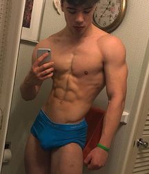 shirtless boys 5c03d050ae4cd.jpg