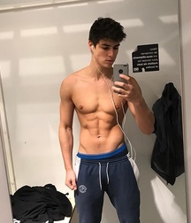 shirtless boys 5c03d2dc0dadb.jpg