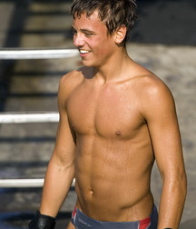 shirtless boys 5c08093d8a1ae.jpg