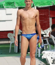 shirtless boys 5c080995d6ebd.jpg
