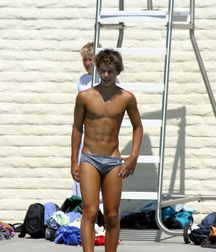 shirtless boys 5c0b8a7e5178a.jpg
