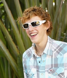 Boys 5c0bb080360f1.jpg