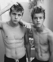 shirtless boys 5c0c42dfd2403.jpg