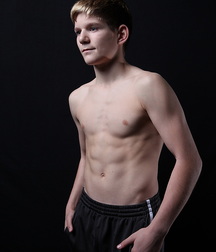 shirtless boys 5c0eac9ea3dc9.jpg