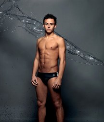 shirtless boys 5c1120a612940.jpg