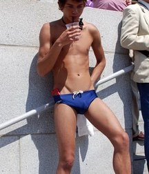 shirtless boys 5c1612ee36ef7.jpg