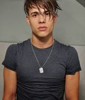 Boys 5c165903d7f7e.jpg