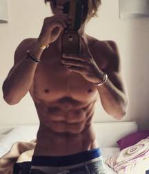 shirtless boys 5c17b74662406.jpg