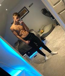 shirtless boys 5c1937a8898c9.jpg