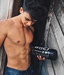 shirtless boys 5c1937c4a6915.jpg