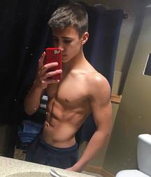 shirtless boys 5c1937dc48ca7.jpg