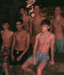 shirtless boys 5c1939b61cdaa.jpg
